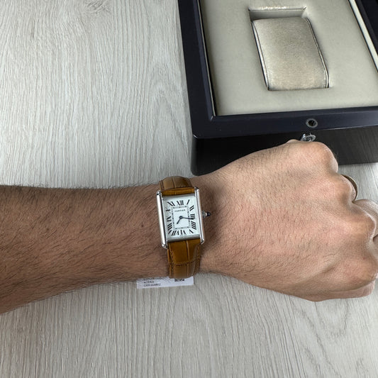 CARTIER TANK SOLO COURO 24MM X 33MM FEMININO