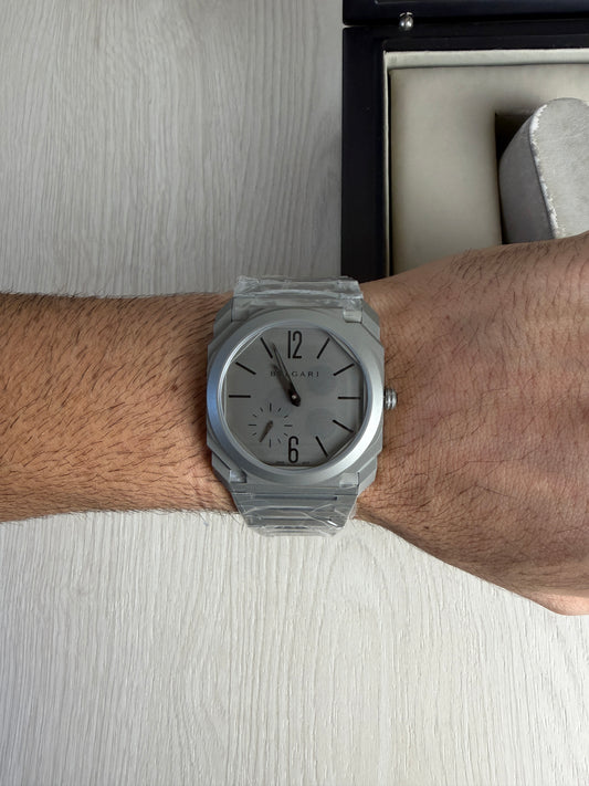 BVLGARI OCTO FINISSIMO CINZA AUTOMATICO 40MM