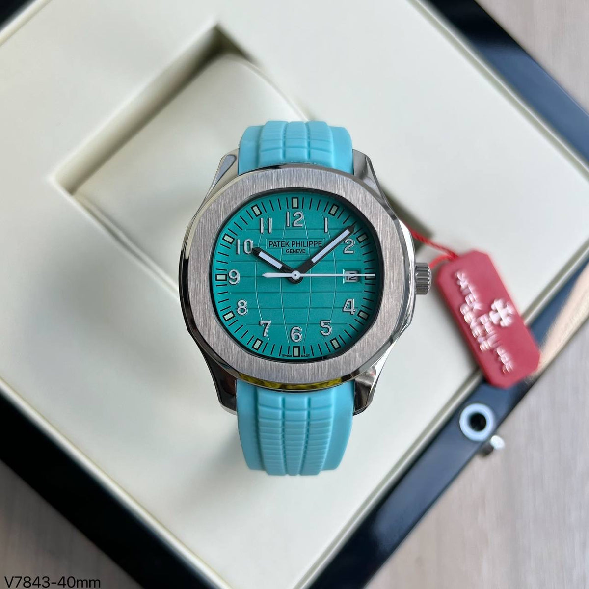 PATEK PHILIPPE AQUANAUT AZUL 40MM