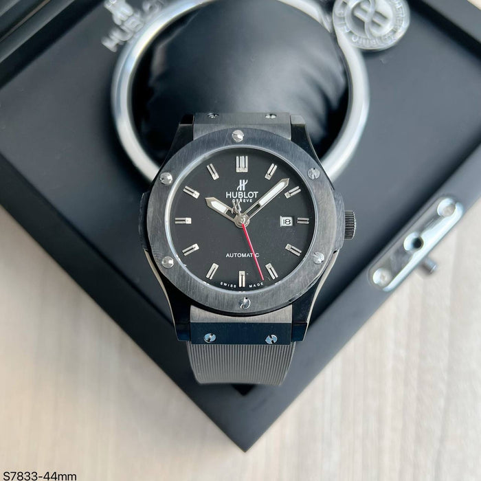 HUBLOT CLASSIC FUSION PRETO AUTOMÁTICO 44MM