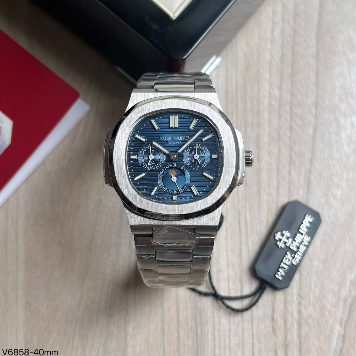 PATEK PHILIPPE NAUTILUS AZUL 40MM