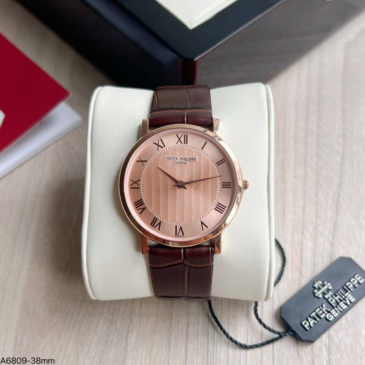 PATEK PHILIPPE MOEDA SLIM ROSE COURO 42MM