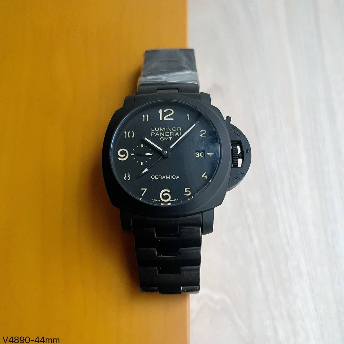 PANERAI LUMINOR GMT PRETO 44MM