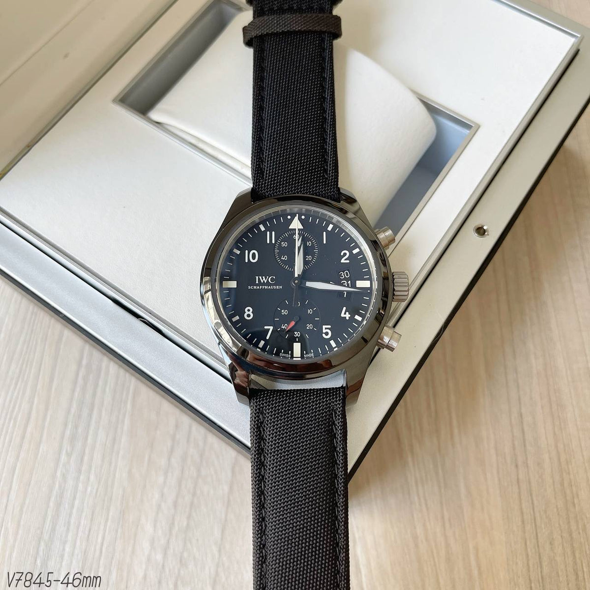 IWC BIG PILOT PRETO NYLON  46MM