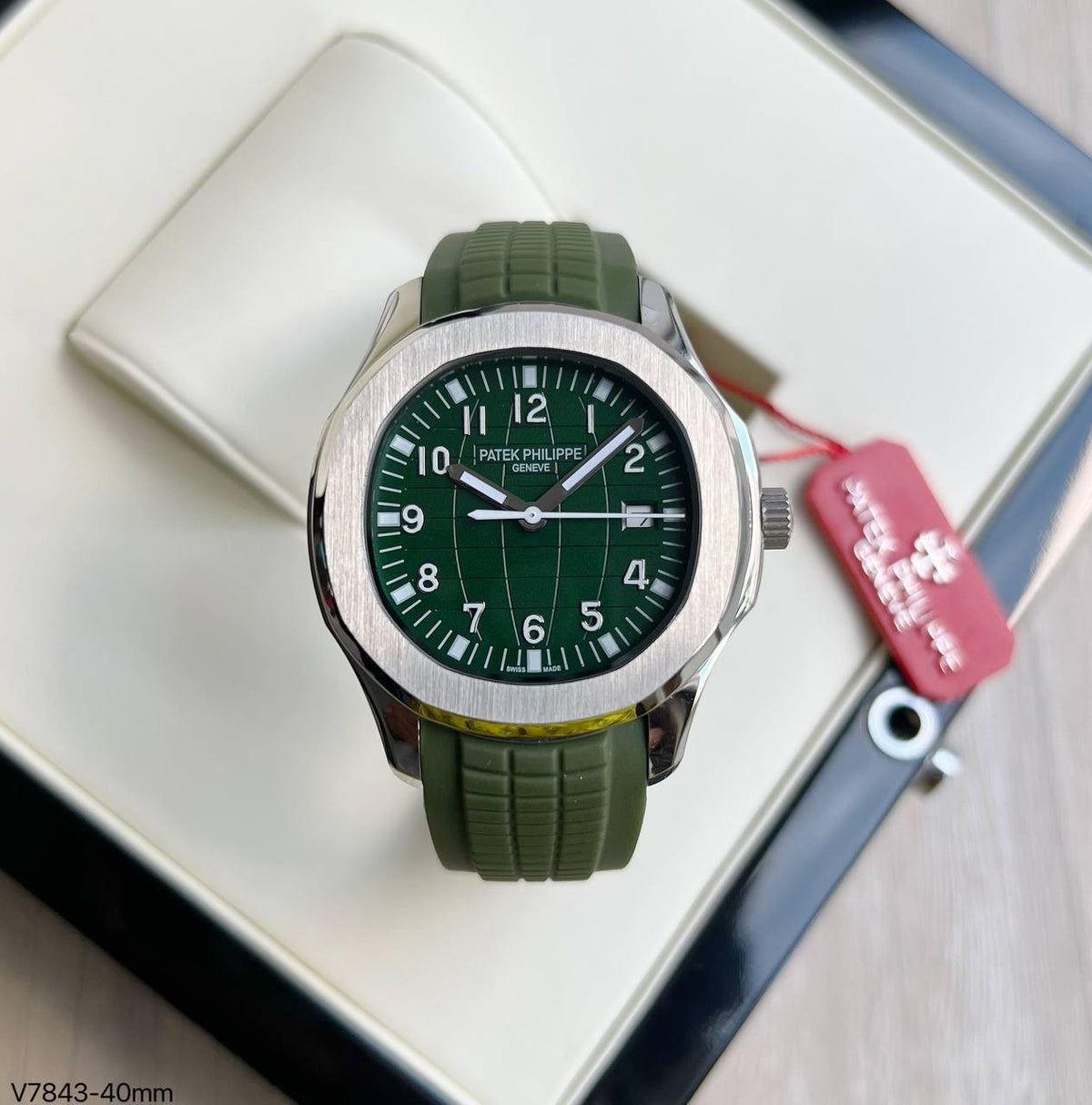 PATEK PHILIPPE AQUANAUT VERDE 40MM