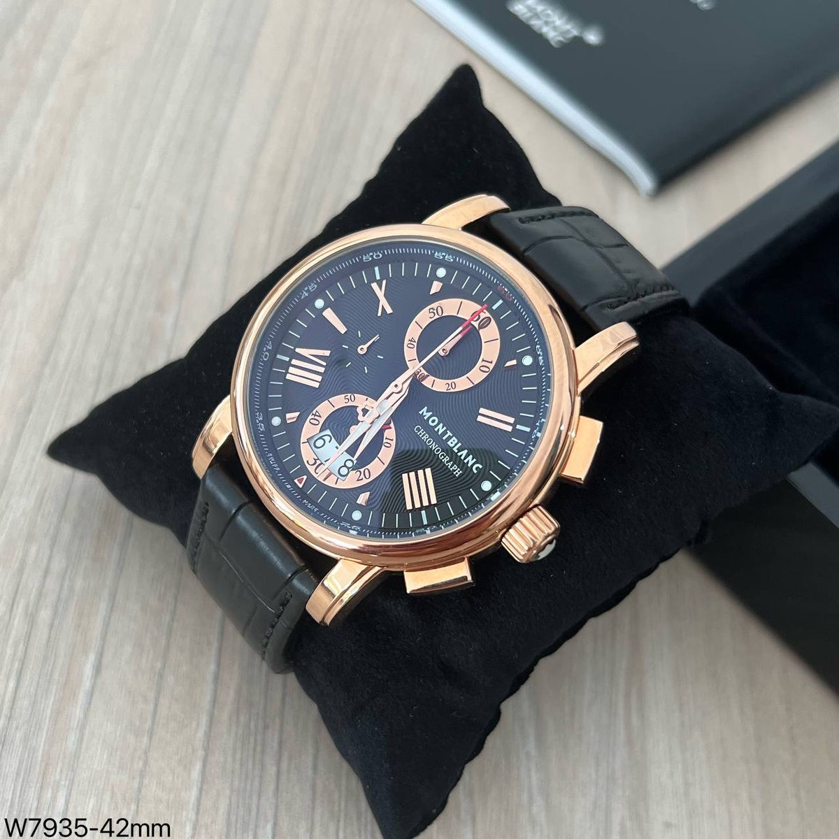 MONT BLANC ROSE COURO 44MM