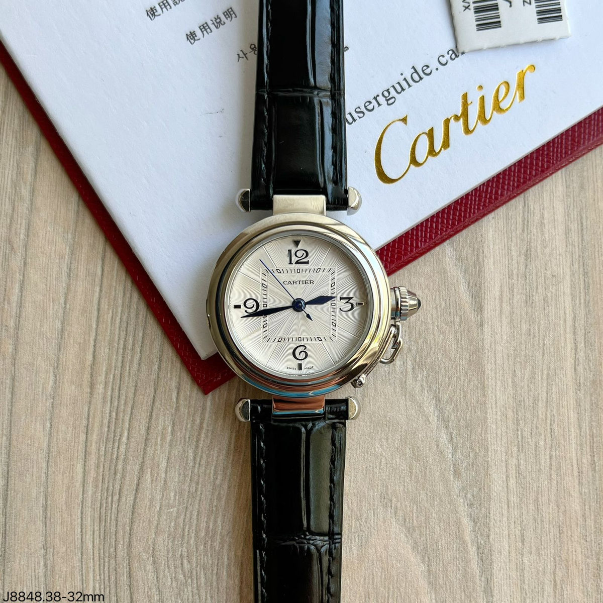 CARTIER PASHA PRATA COURO 32MM FEMININO