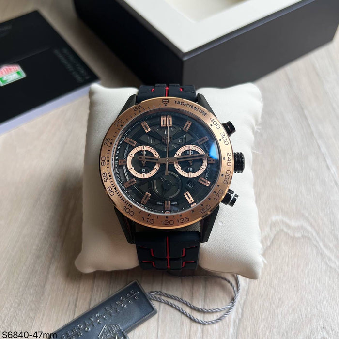TAG HEUER CARRERA 02 PRETO DOURADO 47MM