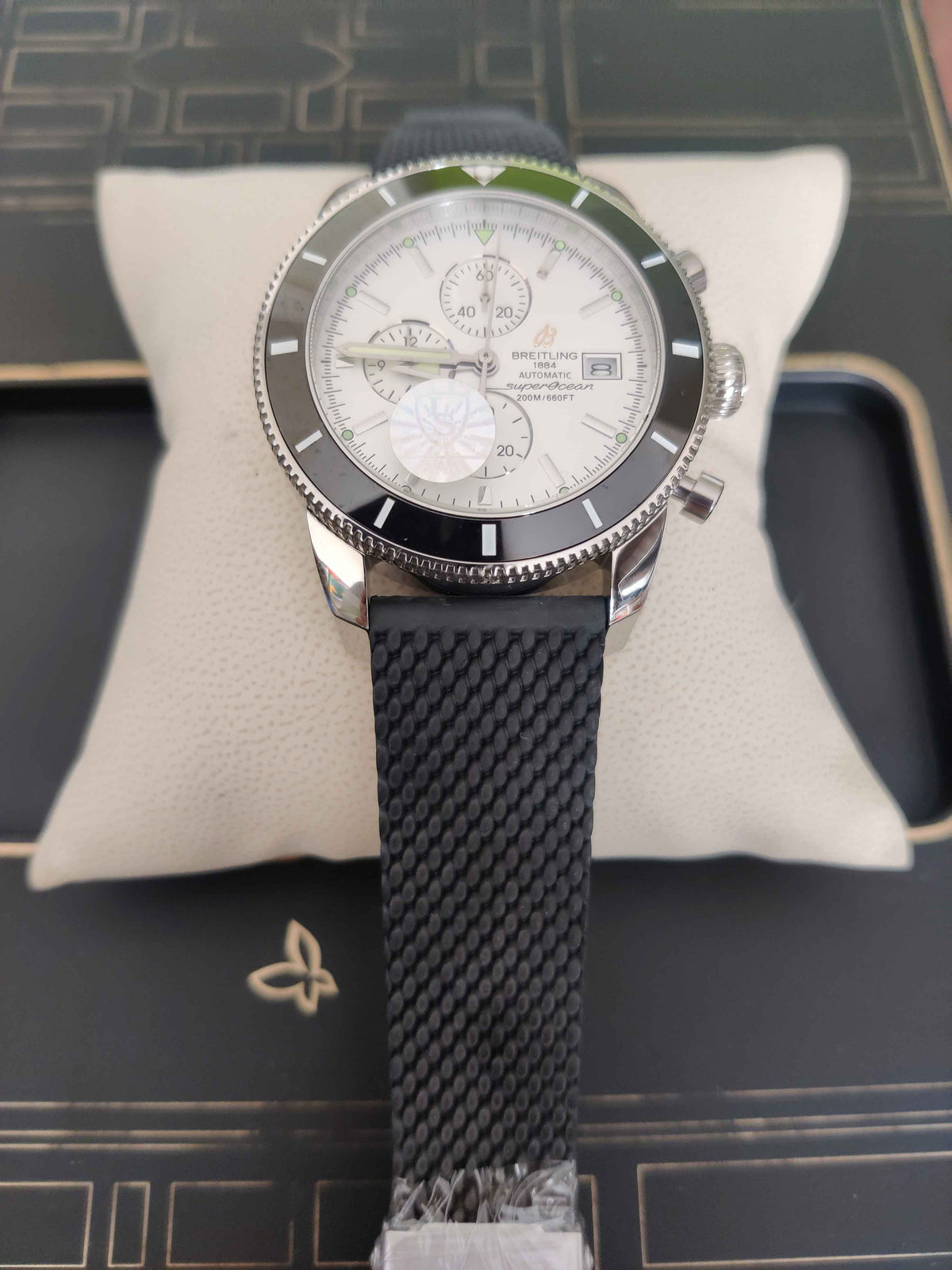 BREITLING SUPEROCEAN BRANCO BORRACHA 46MM