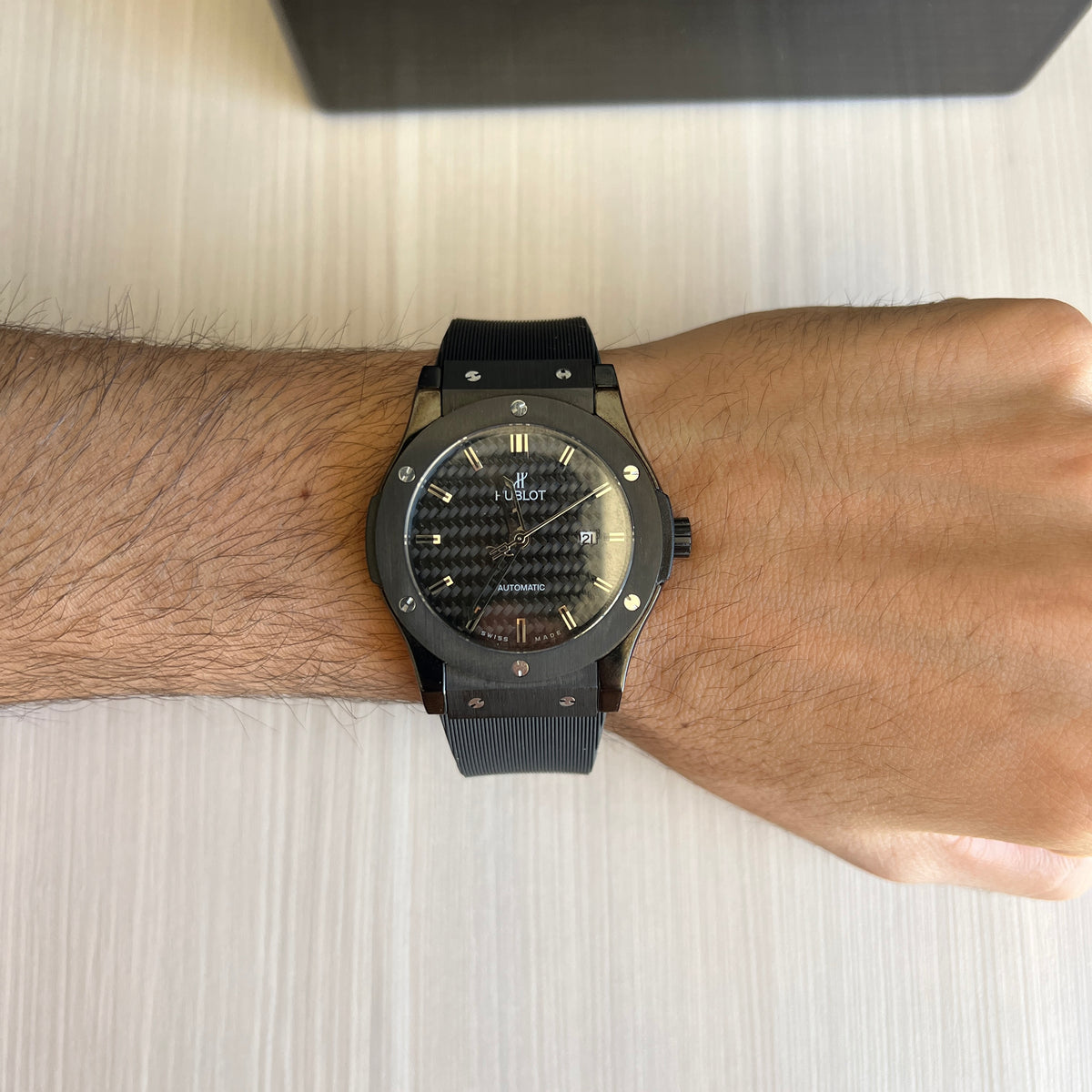 HUBLOT CLASSIC FUSION PRETO CARBON AUTOMÁTICO 44MM