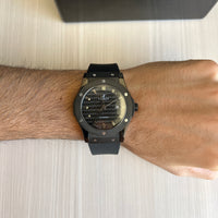 HUBLOT CLASSIC FUSION PRETO CARBON AUTOMÁTICO 44MM