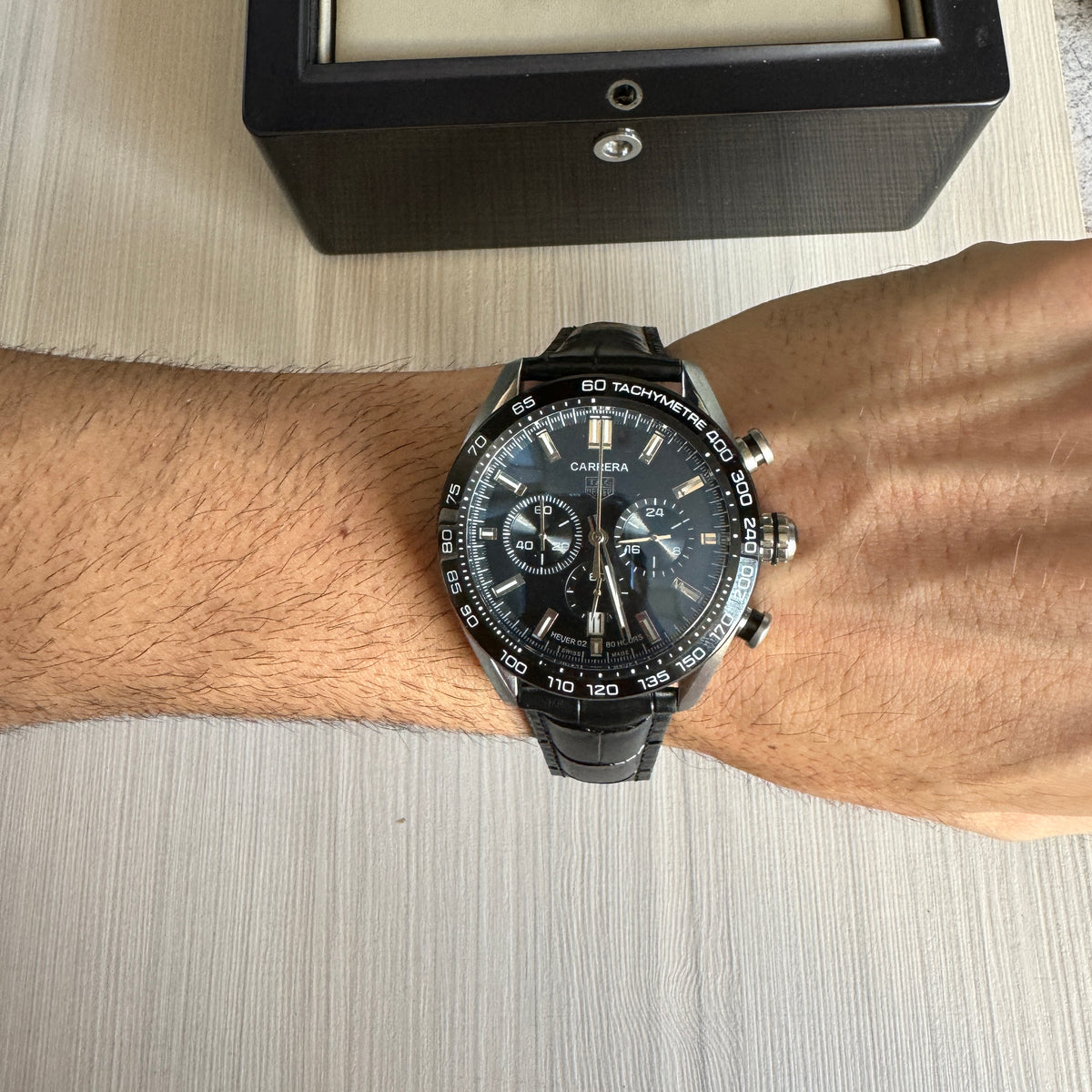 TAG HEUER CARRERA PRATA PRETO COURO 41MM