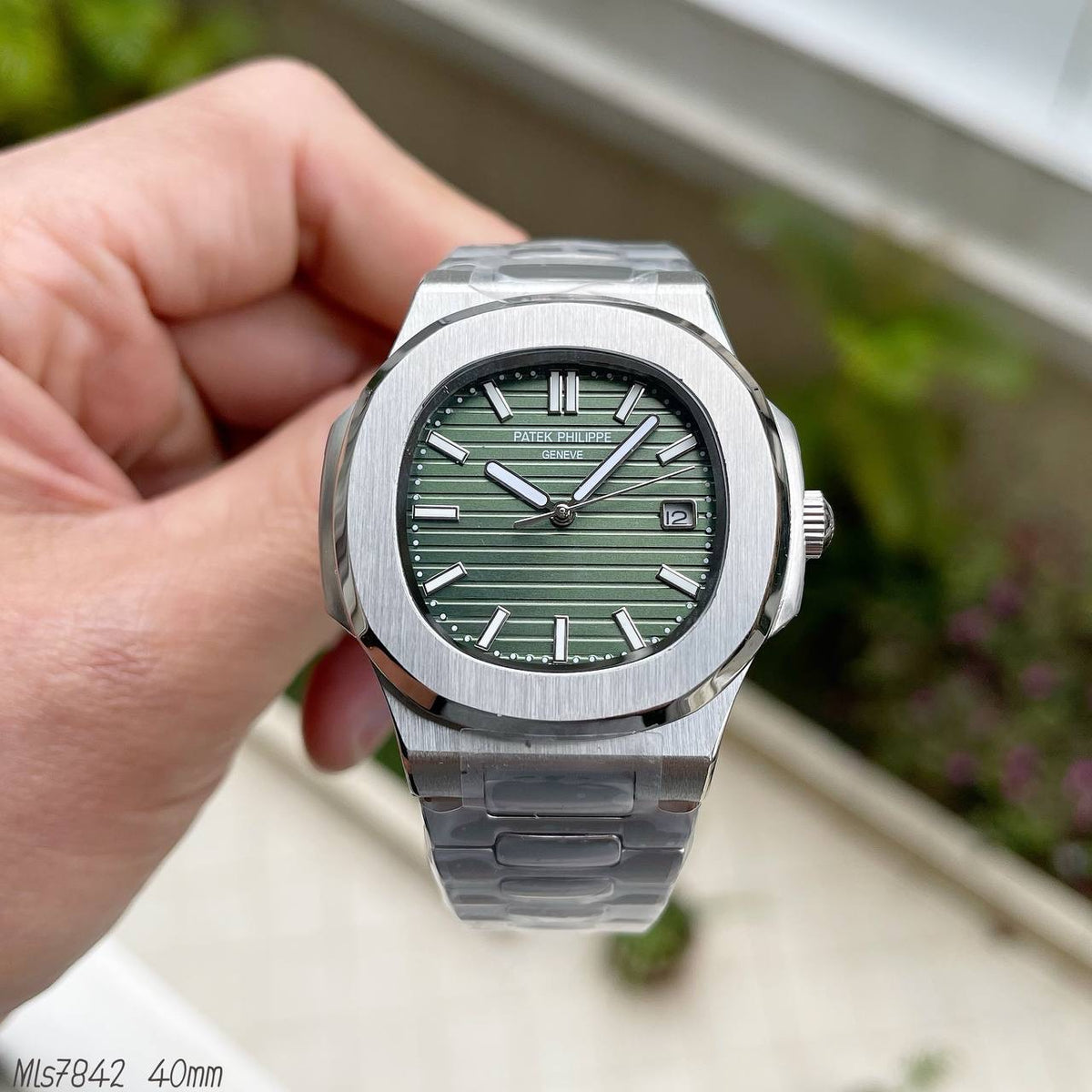 PATEK PHILIPPE NAUTILUS VERDE 40MM