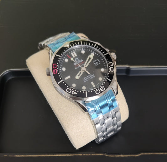 OMEGA SEAMASTER 007 PRETO 42MM