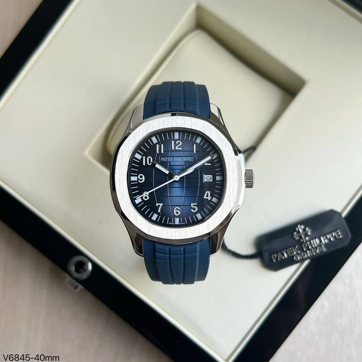 PATEK PHILIPPE AQUANAUT AZUL 40MM