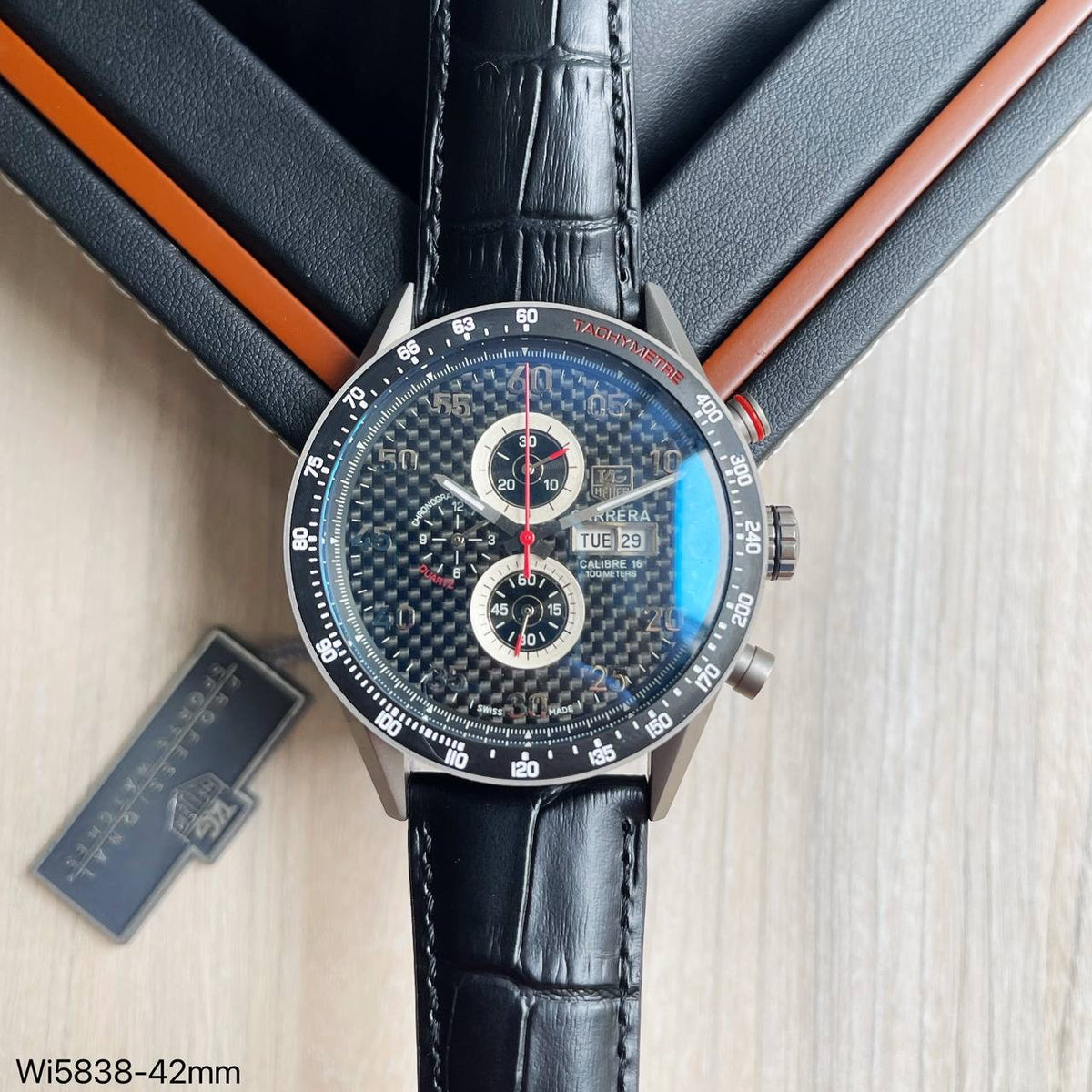 TAG HEUER CARRERA CALIBRE 16 CINZA COURO 43MM