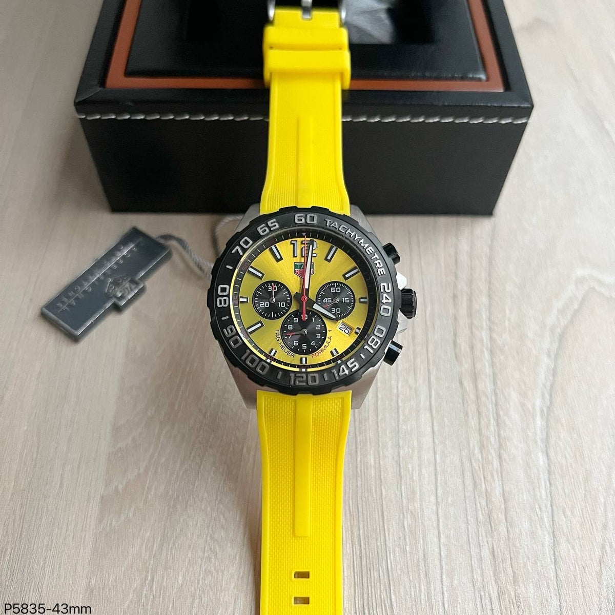 TAG HEUER F1 FORMULA 1 PRATA AMARELO  43MM