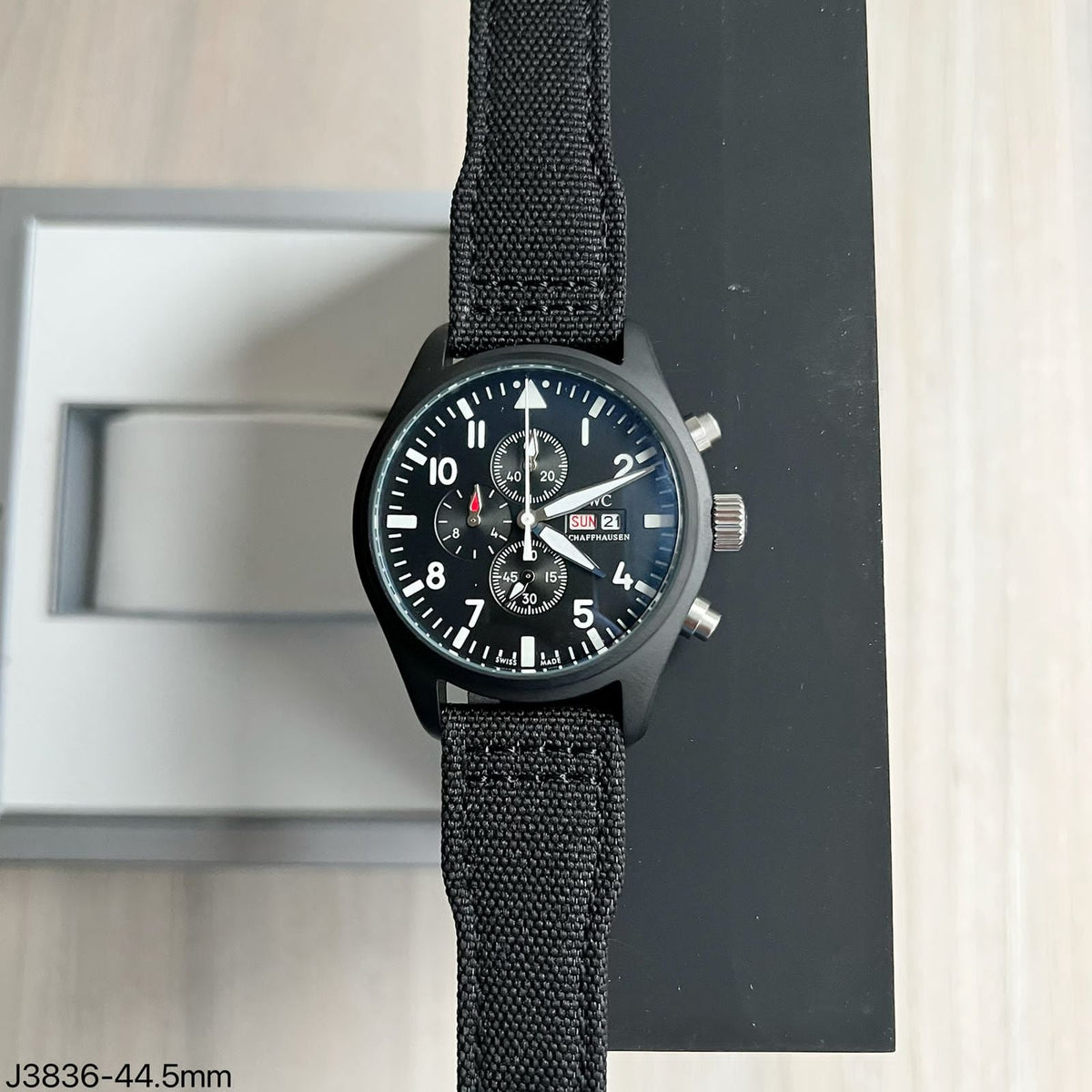 IWC PILOT PRETO NYLON 44M