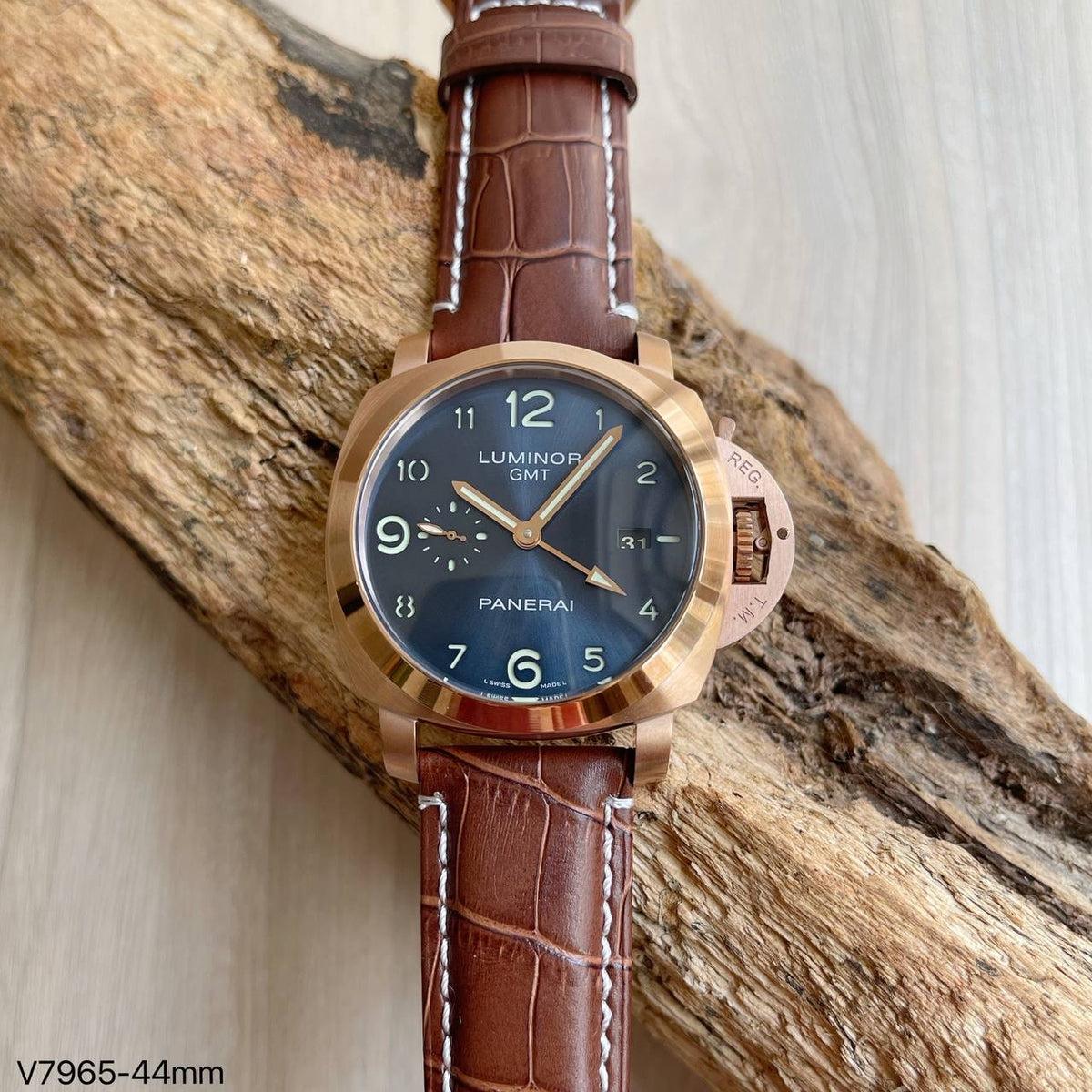 PANERAI LUMINOR GMT ROSE AZUL COURO 44MM