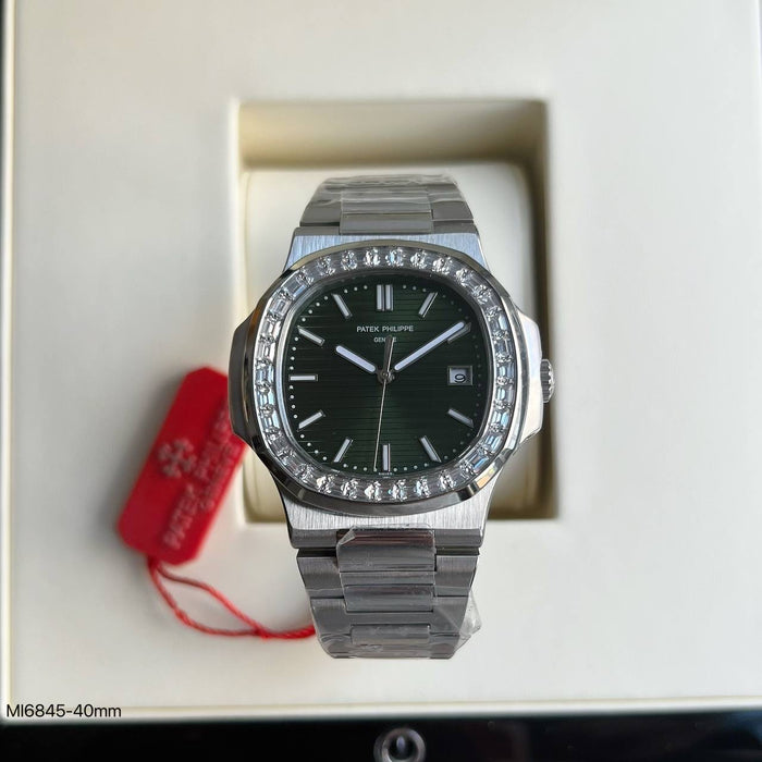 PATEK PHILIPPE NAUTILUS VERDE BRILHANTES 40MM