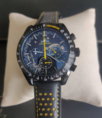 OMEGA SPEEDMASTER PRETO COURO 44MM