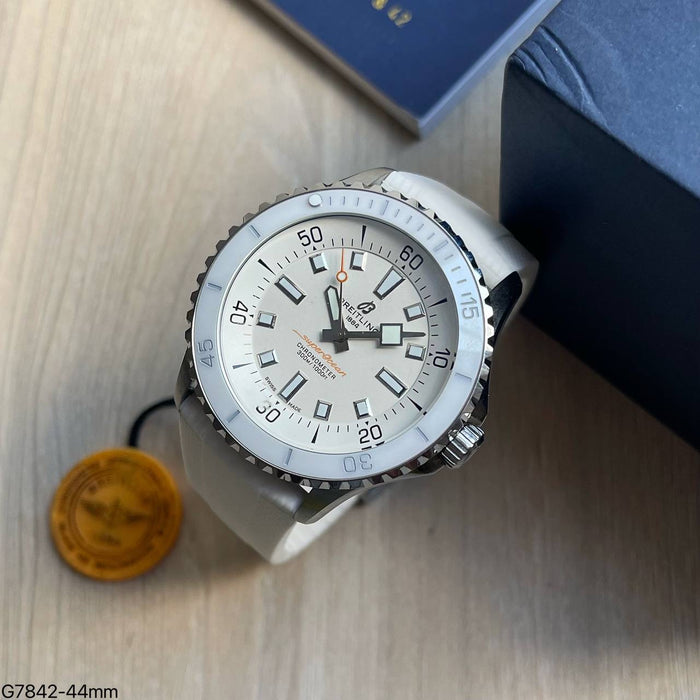 BREITLING SUPEROCEAN AUTOMÁTICO BRANCO BORRACHA 43MM
