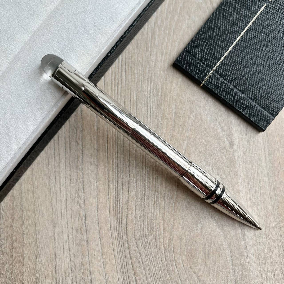 CANETA MONT BLANC PRATA