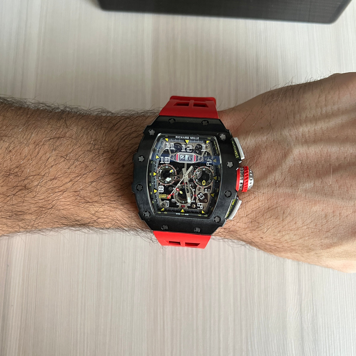RICHARD MILLE PRETO VERMELHO 47MM