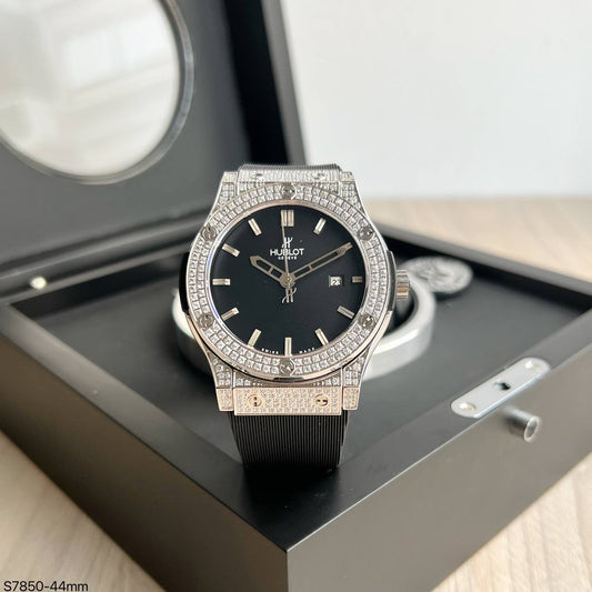 HUBLOT CLASSIC FUSION PRATA BRILHANTES AUTOMÁTICO 44MM