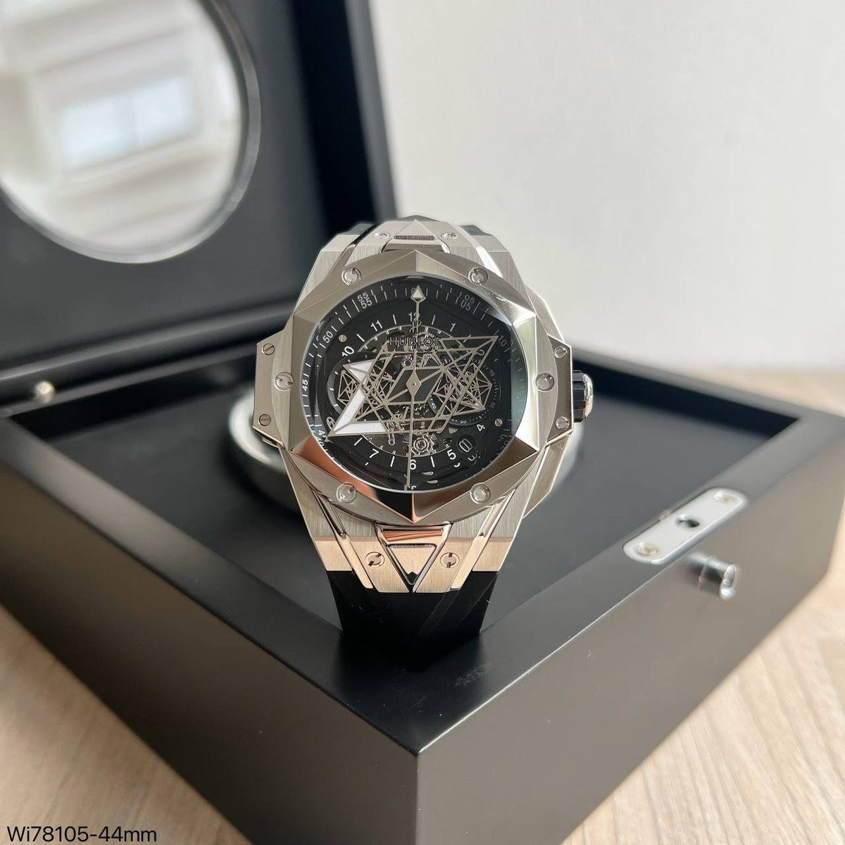 HUBLOT BIG BANG SANG BLEU PRATA 44MM