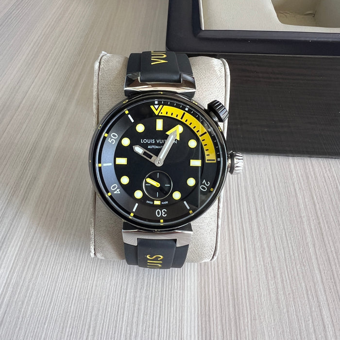 LOUIS VUITTON TAMBOUR PRATA PRETO BORRACHA 41MM
