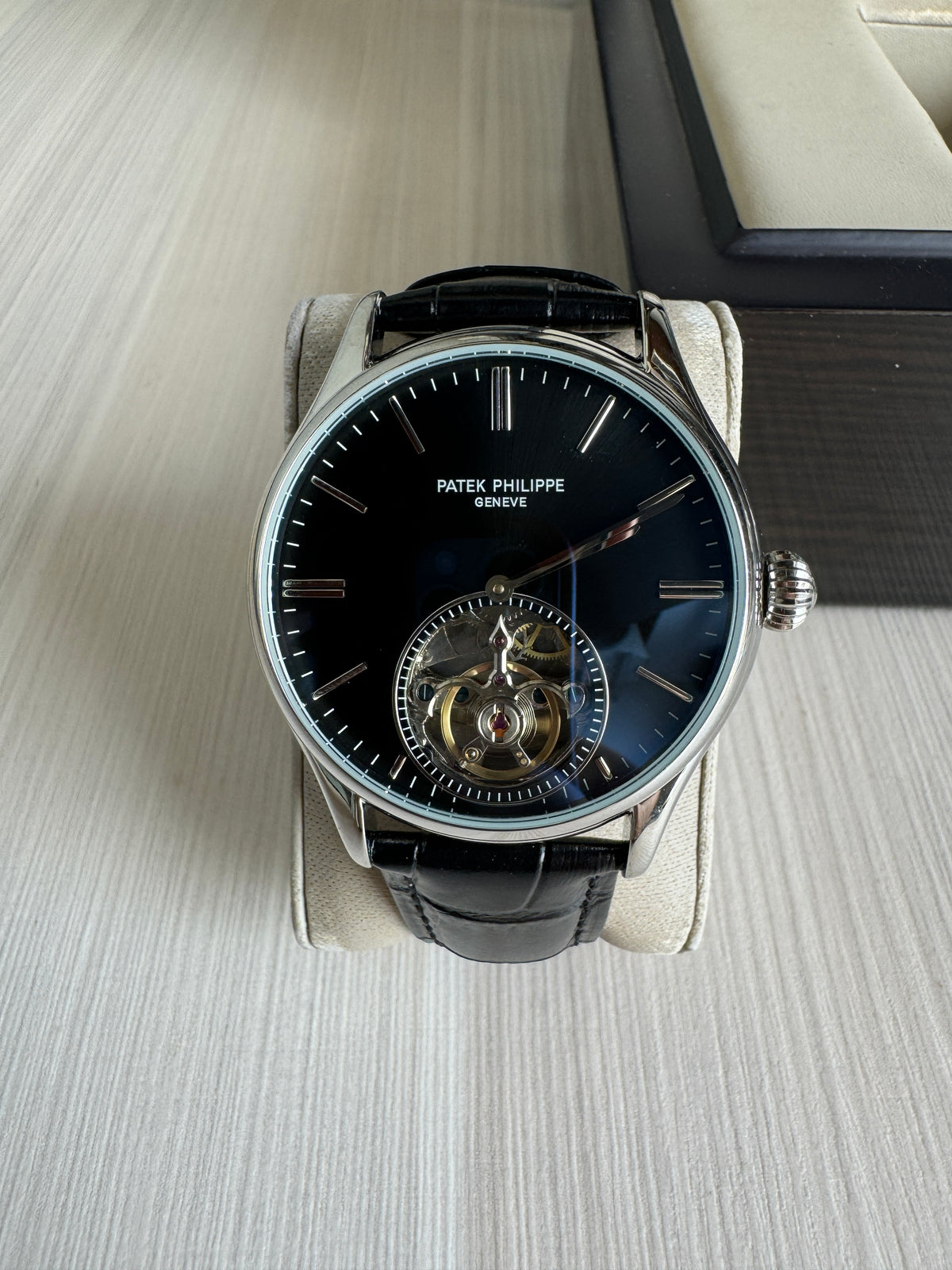 PATEK PHILIPPE PRATA COURO AUTOMATICO 43MM