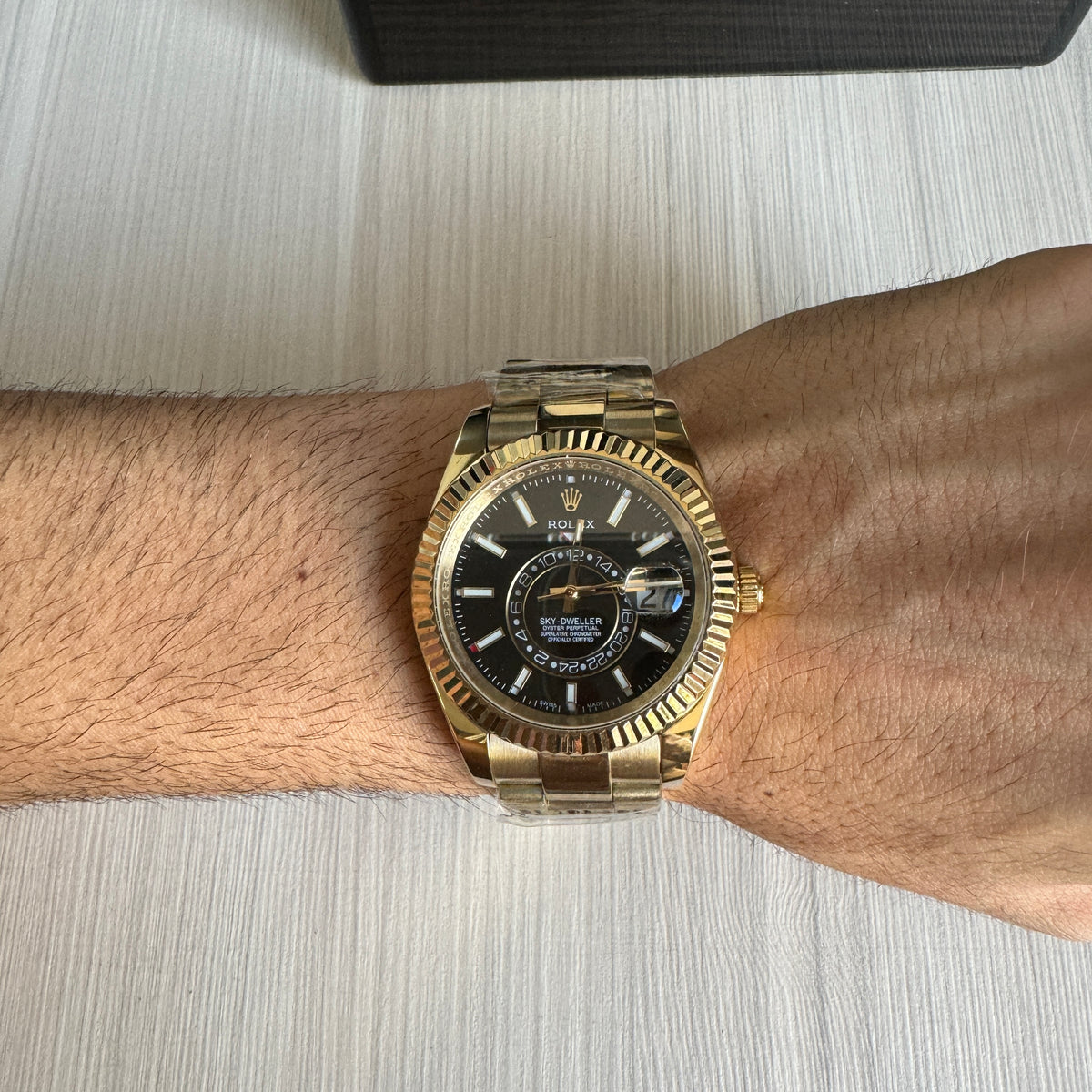ROLEX SKY DWELLER DOURADO PRETO 42MM