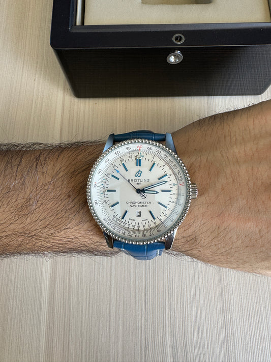 BREITLING NAVITIMER AZUL COURO AUTOMÁTICO 41MM