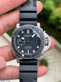 PANERAI SUBMERSIBLE PRATA BORRACHA 42MM
