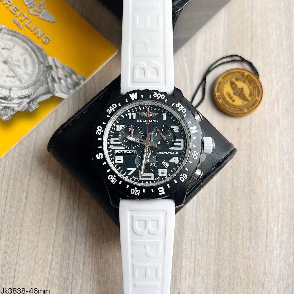 BREITLING ENDURANCE PRETO BRANCO 46MM