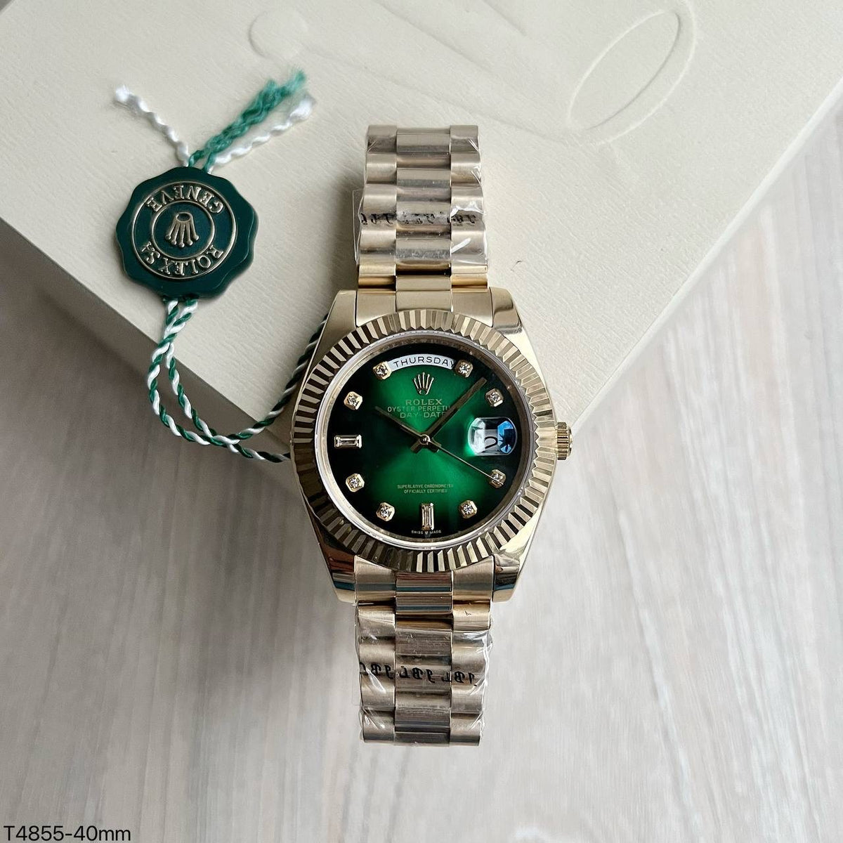 ROLEX DAY-DATE DOURADO VERDE BRILHANTES 40MM