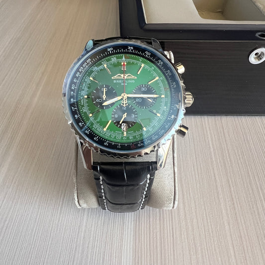 BREITLING NAVITIMER VERDE COURO 46MM