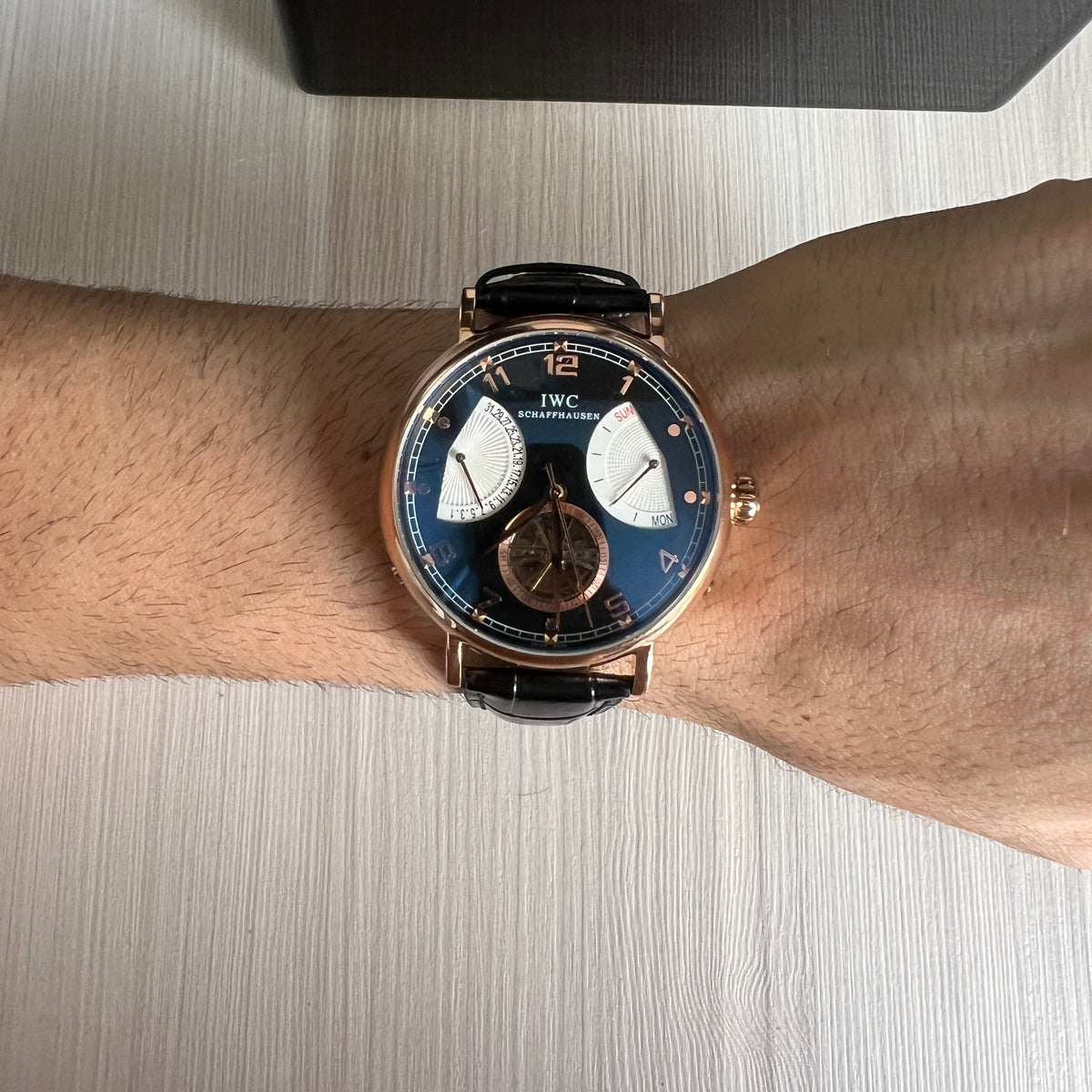IWC ROSE PRETO COURO AUTOMÁTICO 44MM