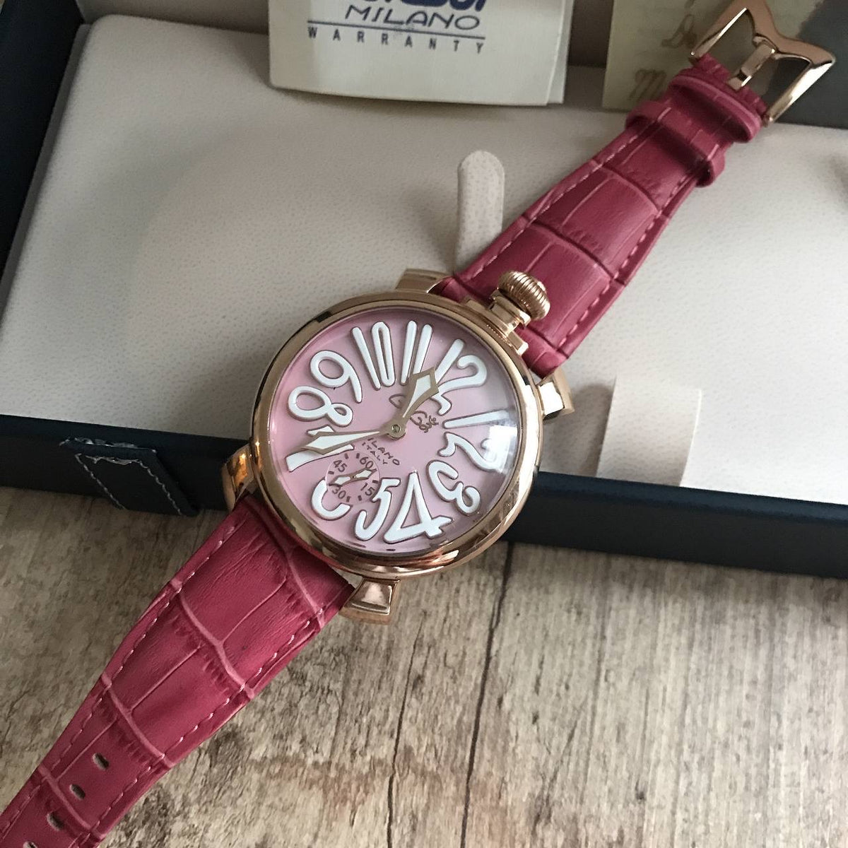 GAGA MILANO ROSE ROSA COURO 47MM