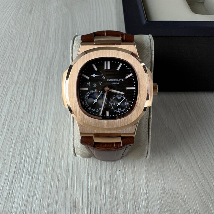 PATEK PHILIPPE NAUTILUS ROSE MARROM COURO 40MM