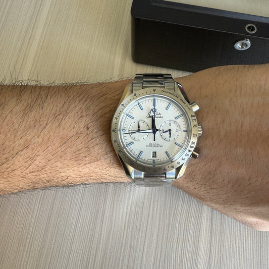 OMEGA SPEEDMASTER PRATA 44MM