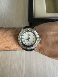 BREITLING AVENGER PRATA BRANCO NYLON 44MM