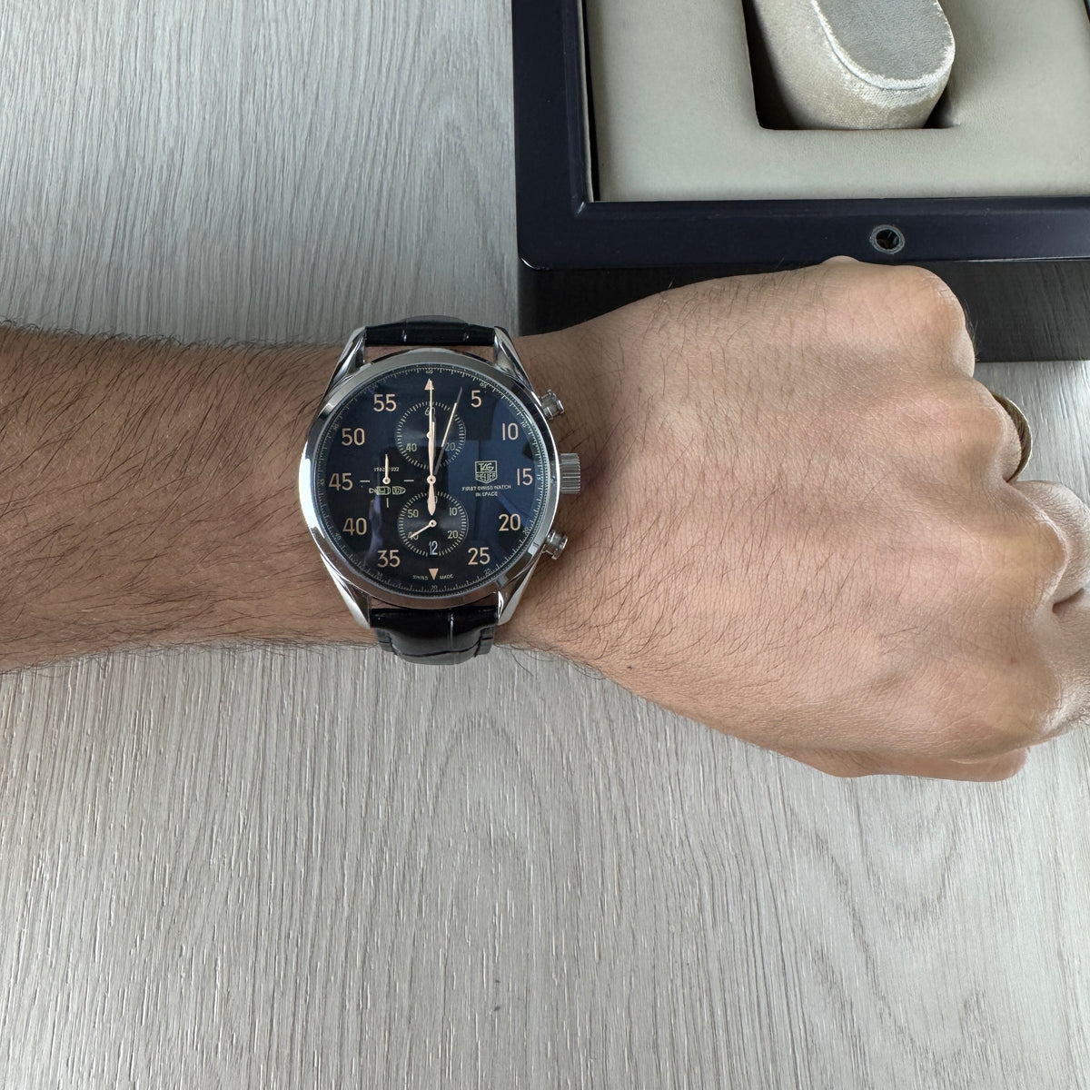 TAG HEUER SPACE X PRATA COURO 43MM