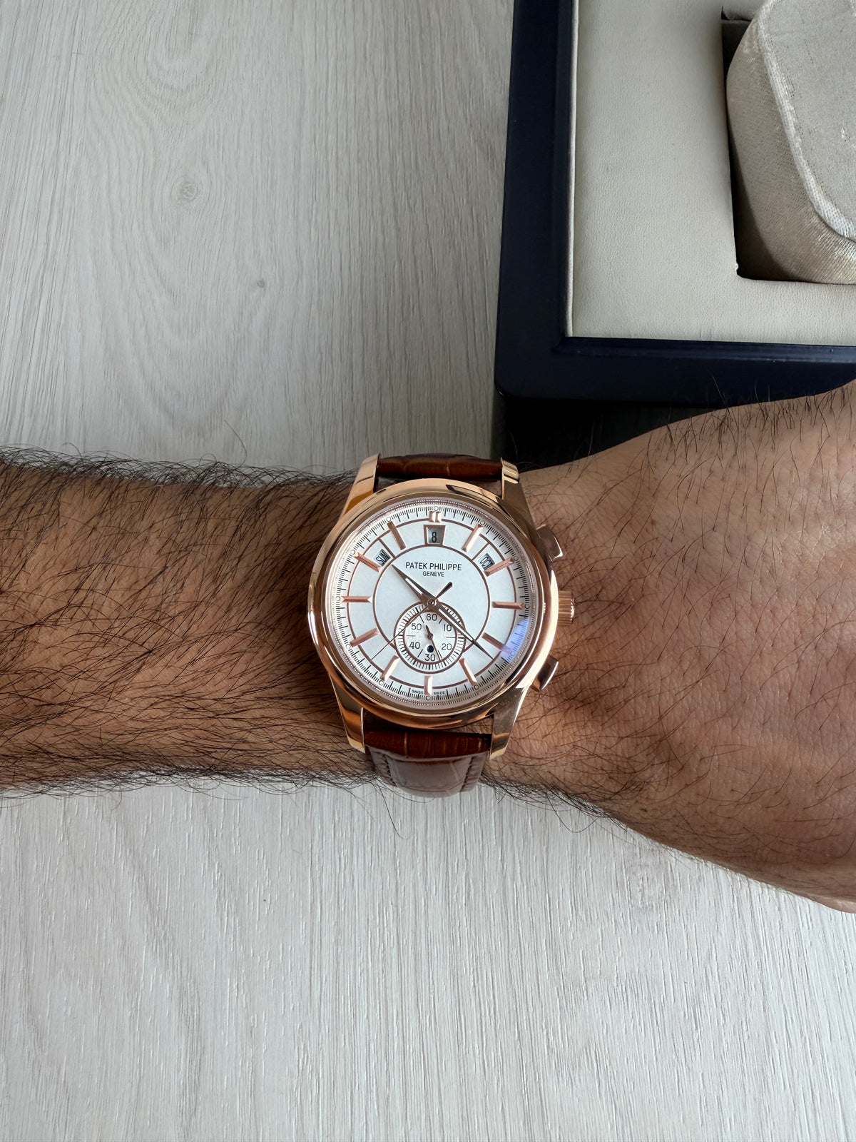 PATEK PHILIPPE ANNUAL CALENDAR ROSE BRANCO 43MM