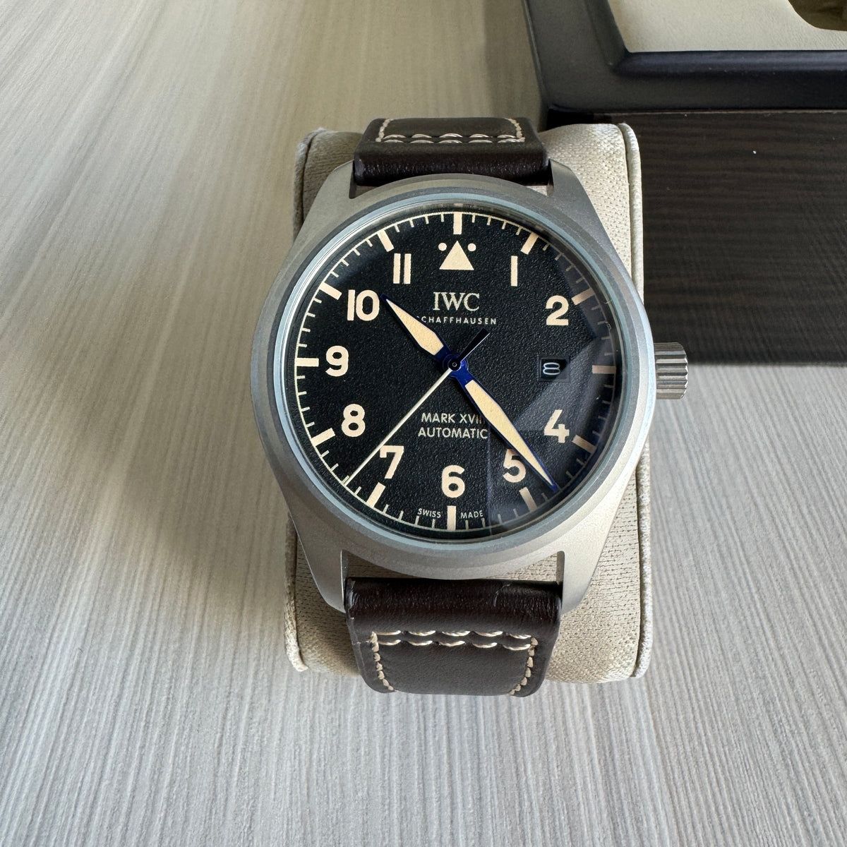 IWC MARK XVIII CINZA COURO AUTOMÁTICO 41MM