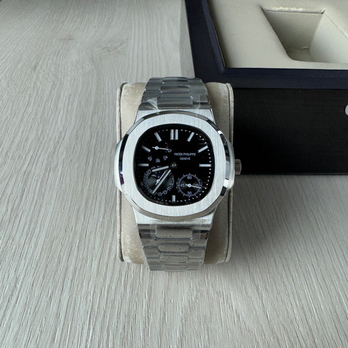 PATEK PHILIPPE NAUTILUS PRETO 40MM