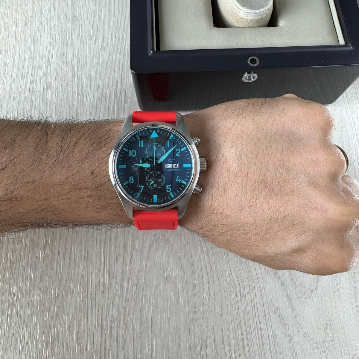 IWC PILOT TOP GUN PRATA VERMELHO 44M