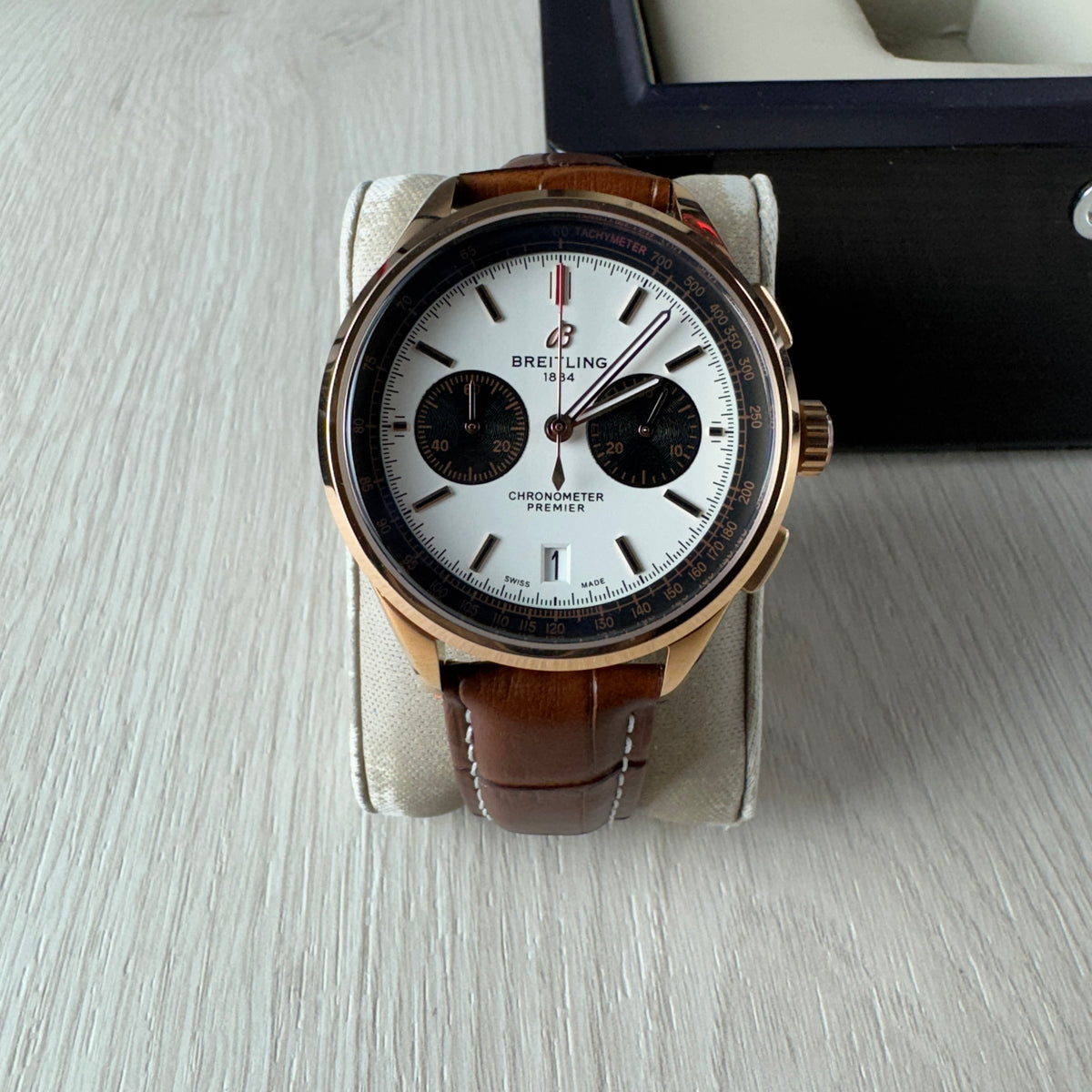 BREITLING PREMIER ROSE BRANCO COURO 43MM