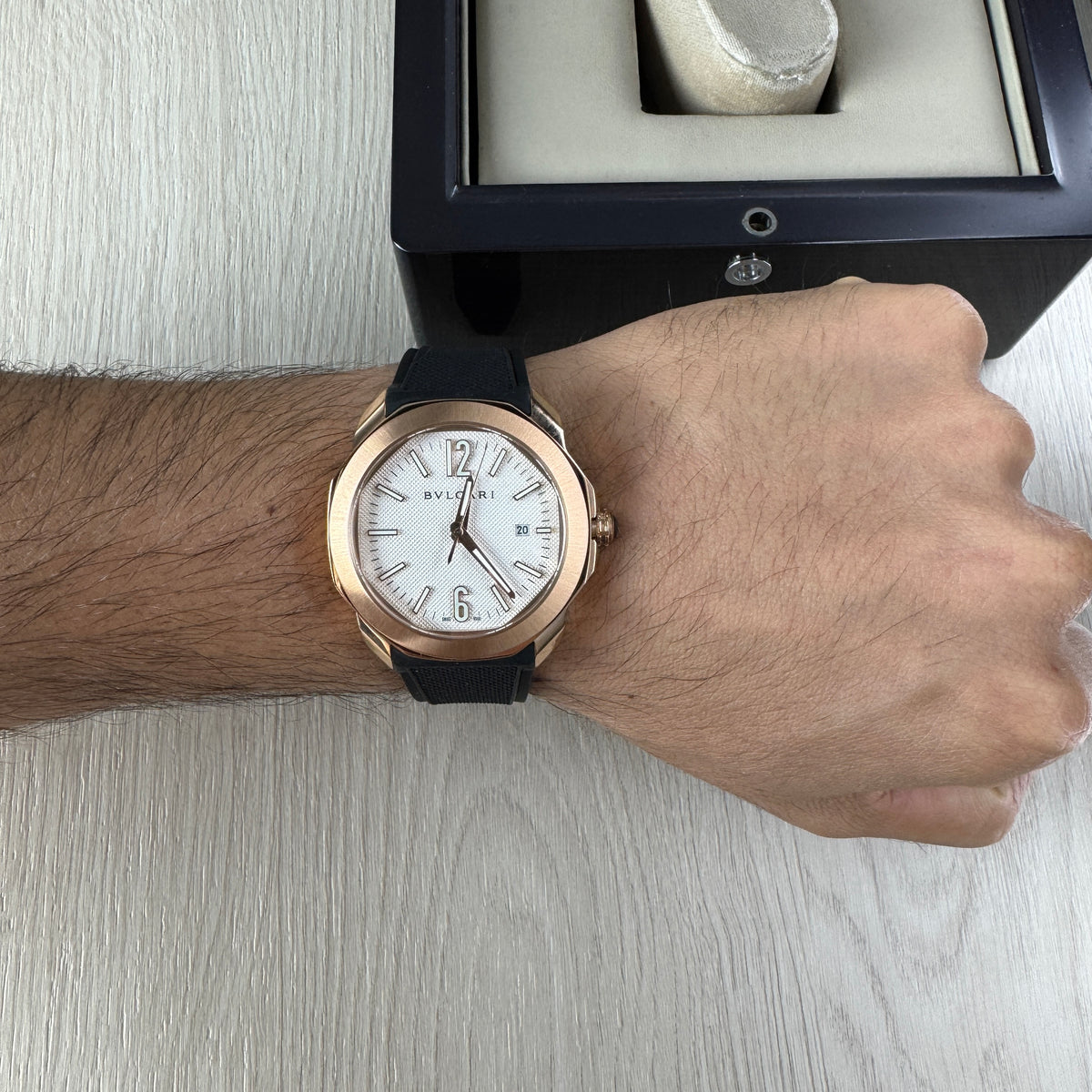 BVLGARI OCTO ROSE BRANCO 44MM
